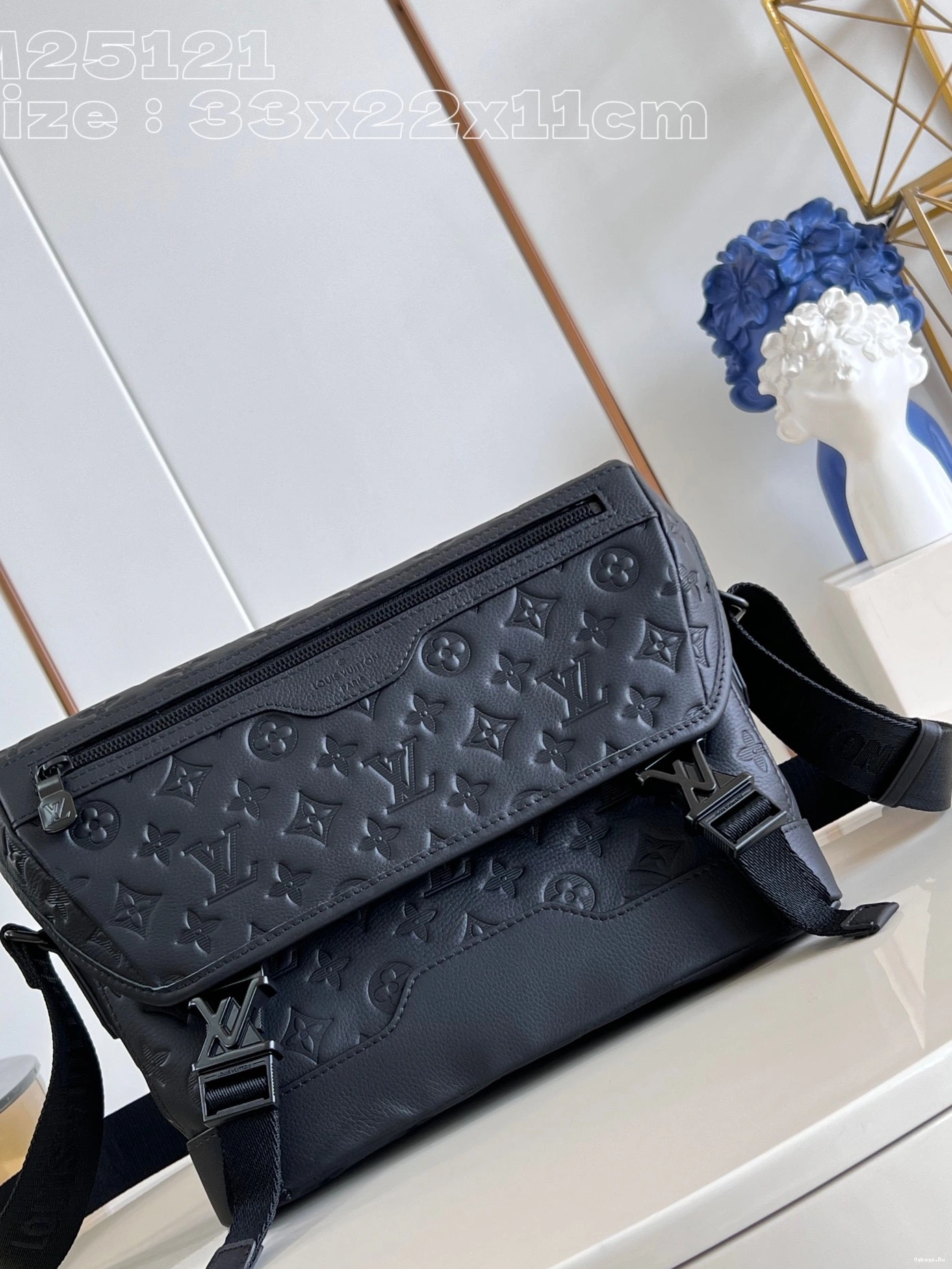 Messenger PM-33*22.5*11CM LOUIS VUITTON Voyager 0124